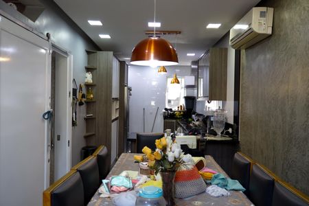 Casa à venda com 150m², 7 quartos e 2 vagas Casa à venda com 150m², 7 quartos e 2 vagasCozinha