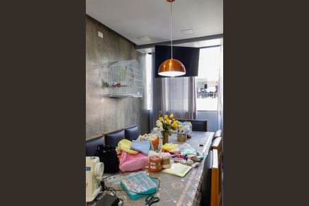 Casa à venda com 150m², 7 quartos e 2 vagas Casa à venda com 150m², 7 quartos e 2 vagasCozinha