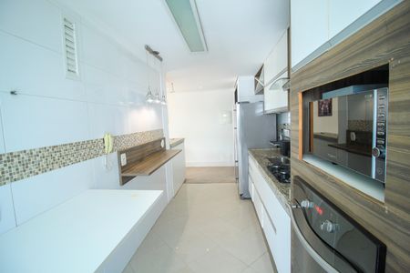 Apartamento para alugar com 69m², 2 quartos e 1 vagaCozinha