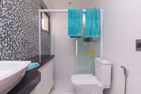 Apartamento para alugar com 250m², 4 quartos e 4 vagas Apartamento para alugar com 250m², 4 quartos e 4 vagasBanheiro da Suíte 3