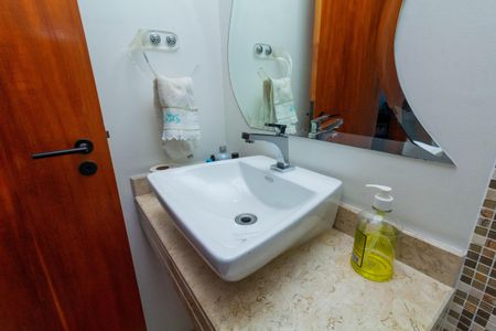 Apartamento para alugar com 250m², 4 quartos e 4 vagas Apartamento para alugar com 250m², 4 quartos e 4 vagasBanheiro 4