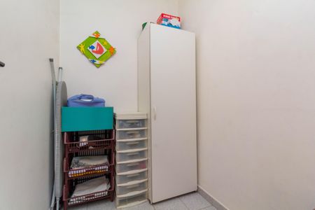 Apartamento para alugar com 250m², 4 quartos e 4 vagas Apartamento para alugar com 250m², 4 quartos e 4 vagasÁrea de Serviço