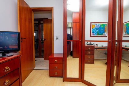 Apartamento para alugar com 250m², 4 quartos e 4 vagas Apartamento para alugar com 250m², 4 quartos e 4 vagasQuarto 1