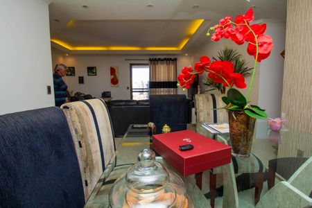 Apartamento para alugar com 250m², 4 quartos e 4 vagas Apartamento para alugar com 250m², 4 quartos e 4 vagasSala