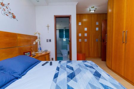 Apartamento para alugar com 250m², 4 quartos e 4 vagas Apartamento para alugar com 250m², 4 quartos e 4 vagasSuíte 3