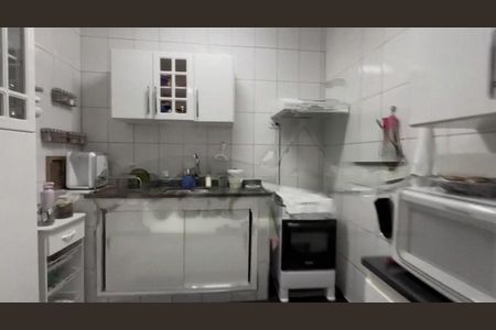 Casa à venda com 3 quartos, 160m² em Vila Brasilina, São Paulo