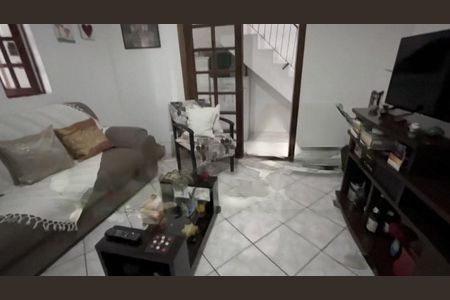 Casa à venda com 3 quartos, 160m² em Vila Brasilina, São Paulo