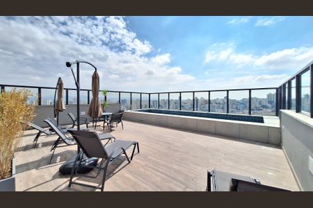 Studio para alugar com 27m², 1 quarto e sem vaga Studio para alugar com 27m², 1 quarto e sem vagaÁrea comum - Piscina