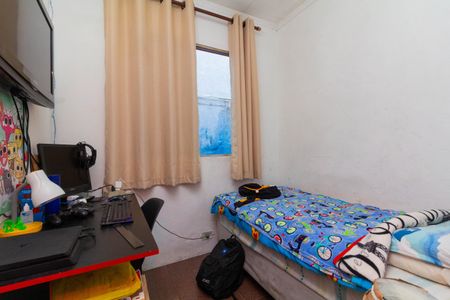 Casa à venda com 168m², 5 quartos e 3 vagasQuarto 2