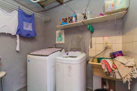 Casa à venda com 168m², 5 quartos e 3 vagasÁrea de Serviço