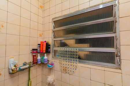 Casa à venda com 168m², 5 quartos e 3 vagasBanheiro