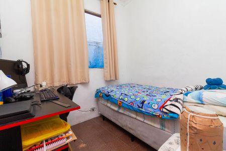 Casa à venda com 168m², 5 quartos e 3 vagasQuarto 2