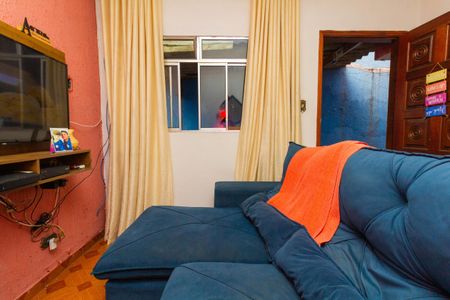 Casa à venda com 168m², 5 quartos e 3 vagasSala