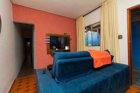 Casa à venda com 168m², 5 quartos e 3 vagasSala