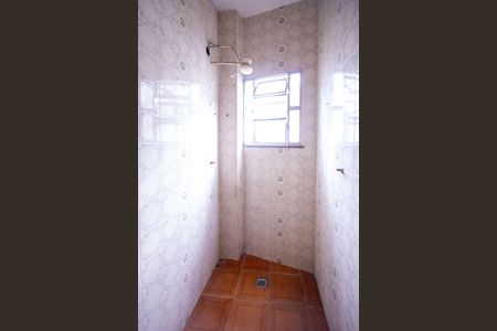 Apartamento para alugar com 60m², 2 quartos e sem vagaBanheiro