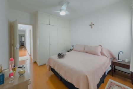 Casa à venda com 130m², 3 quartos e 1 vagaSuíte 