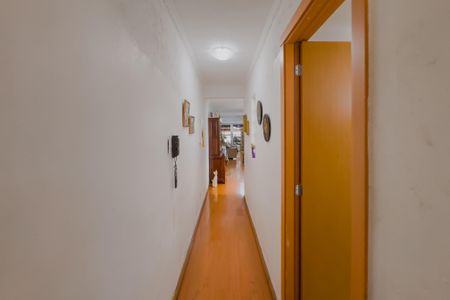 Casa à venda com 130m², 3 quartos e 1 vagaCorredor Piso Térreo 