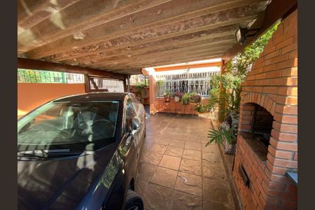 Casa à venda com 220m², 4 quartos e 2 vagas Casa à venda com 220m², 4 quartos e 2 vagasFoto 01