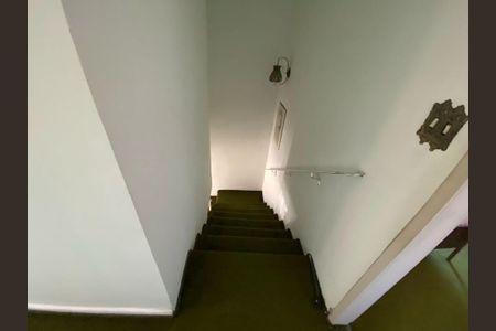 Casa à venda com 220m², 4 quartos e 2 vagas Casa à venda com 220m², 4 quartos e 2 vagasFoto 07