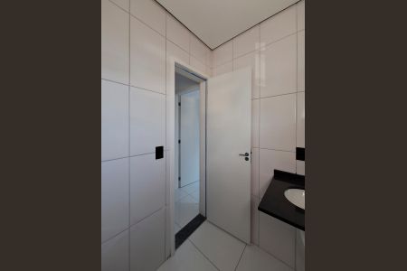 Casa de condomínio à venda com 54m², 2 quartos e 1 vagaBanheiro