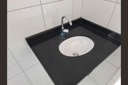 Casa de condomínio à venda com 54m², 2 quartos e 1 vagaBanheiro