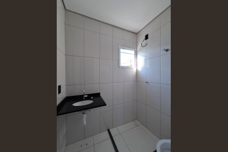 Casa de condomínio à venda com 54m², 2 quartos e 1 vagaBanheiro