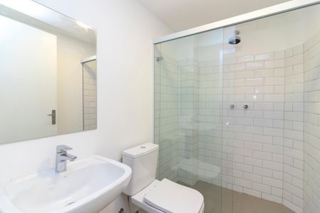 Apartamento à venda com 70m², 2 quartos e sem vaga Apartamento à venda com 70m², 2 quartos e sem vagaBanheiro