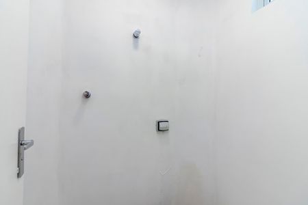 Apartamento à venda com 70m², 2 quartos e sem vaga Apartamento à venda com 70m², 2 quartos e sem vagaBanheiro de Serviço