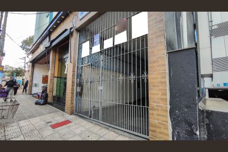 Apartamento à venda com 70m², 2 quartos e sem vaga Apartamento à venda com 70m², 2 quartos e sem vagaFachada do Prédio e placa