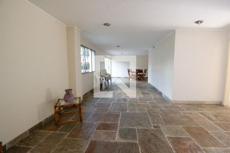 Apartamento para alugar com 180m², 3 quartos e 3 vagas Apartamento para alugar com 180m², 3 quartos e 3 vagasÁrea comum - Salão de festas