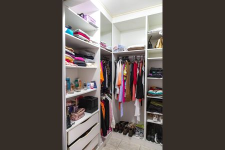 Apartamento à venda com 69m², 3 quartos e 1 vaga Apartamento à venda com 69m², 3 quartos e 1 vagaCloset Suíte