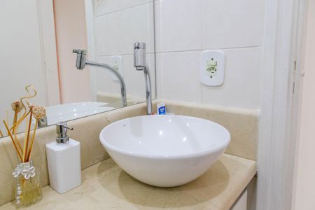 Apartamento à venda com 69m², 3 quartos e 1 vaga Apartamento à venda com 69m², 3 quartos e 1 vagaBanheiro