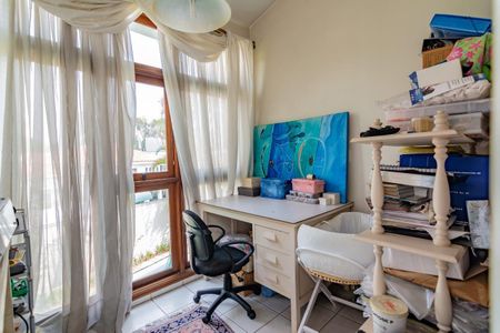 Casa à venda com 499m², 5 quartos e 4 vagas Casa à venda com 499m², 5 quartos e 4 vagasQuarto 5