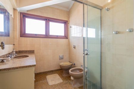 Casa à venda com 499m², 5 quartos e 4 vagas Casa à venda com 499m², 5 quartos e 4 vagasBanheiro 1