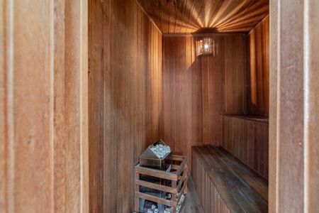 Casa à venda com 499m², 5 quartos e 4 vagas Casa à venda com 499m², 5 quartos e 4 vagasSauna