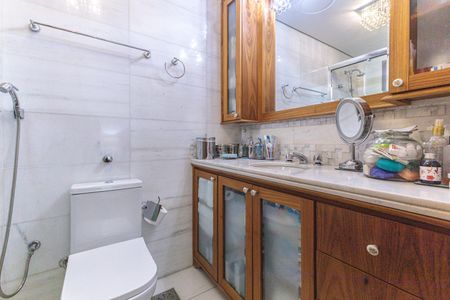 Apartamento à venda com 100m², 2 quartos e sem vagaBanheiro da Suíte 1