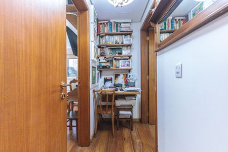 Apartamento à venda com 100m², 2 quartos e sem vagaCorredor