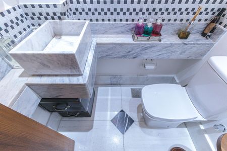 Apartamento à venda com 100m², 2 quartos e sem vagaLavabo