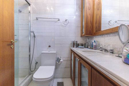 Apartamento à venda com 100m², 2 quartos e sem vagaBanheiro da Suíte 1
