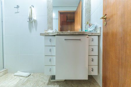 Apartamento à venda com 100m², 2 quartos e sem vagaBanheiro da Suíte 2