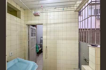 Apartamento à venda com 83m², 3 quartos e 1 vagaÁrea de Serviço