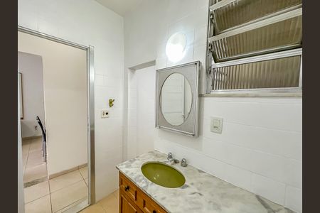 Apartamento à venda com 83m², 3 quartos e 1 vagaBanherio