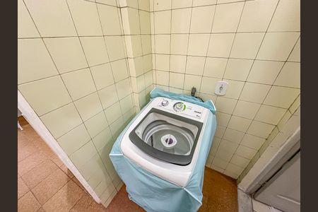 Apartamento à venda com 83m², 3 quartos e 1 vagaÁrea de Serviço