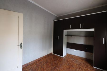 Casa à venda com 340m², 5 quartos e 5 vagasQuarto 2