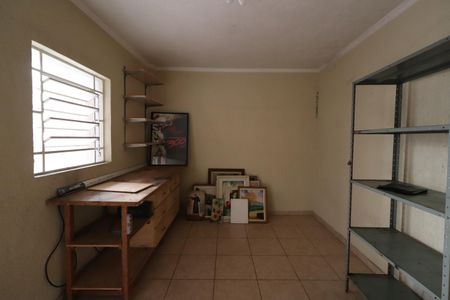 Casa à venda com 340m², 5 quartos e 5 vagasQuarto de Serviço