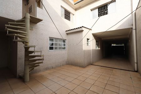 Casa à venda com 340m², 5 quartos e 5 vagasQuintal