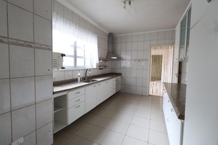 Casa à venda com 340m², 5 quartos e 5 vagasCozinha