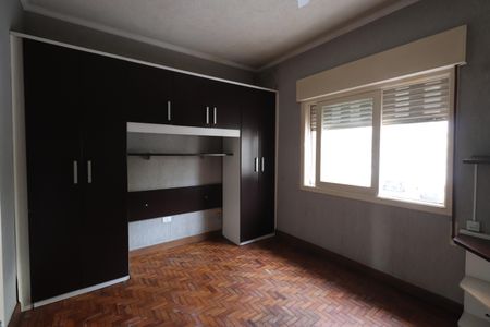 Casa à venda com 340m², 5 quartos e 5 vagasQuarto 2