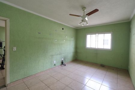 Casa à venda com 340m², 5 quartos e 5 vagasEscritório