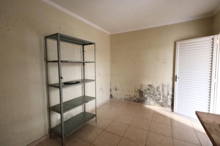 Casa à venda com 340m², 5 quartos e 5 vagasQuarto de Serviço